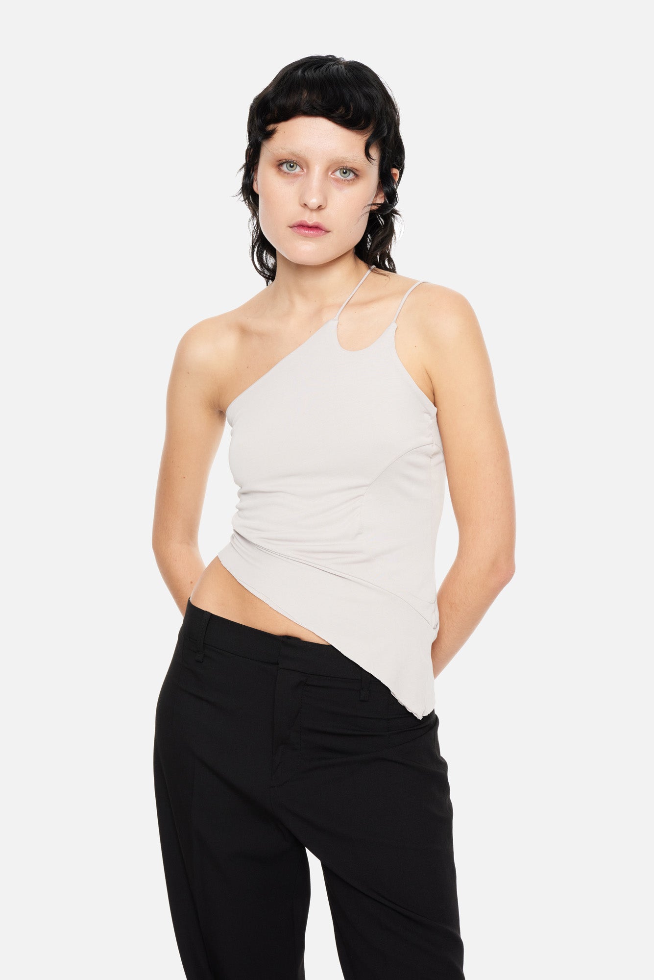 ASYMMETRIC DOVE TOP